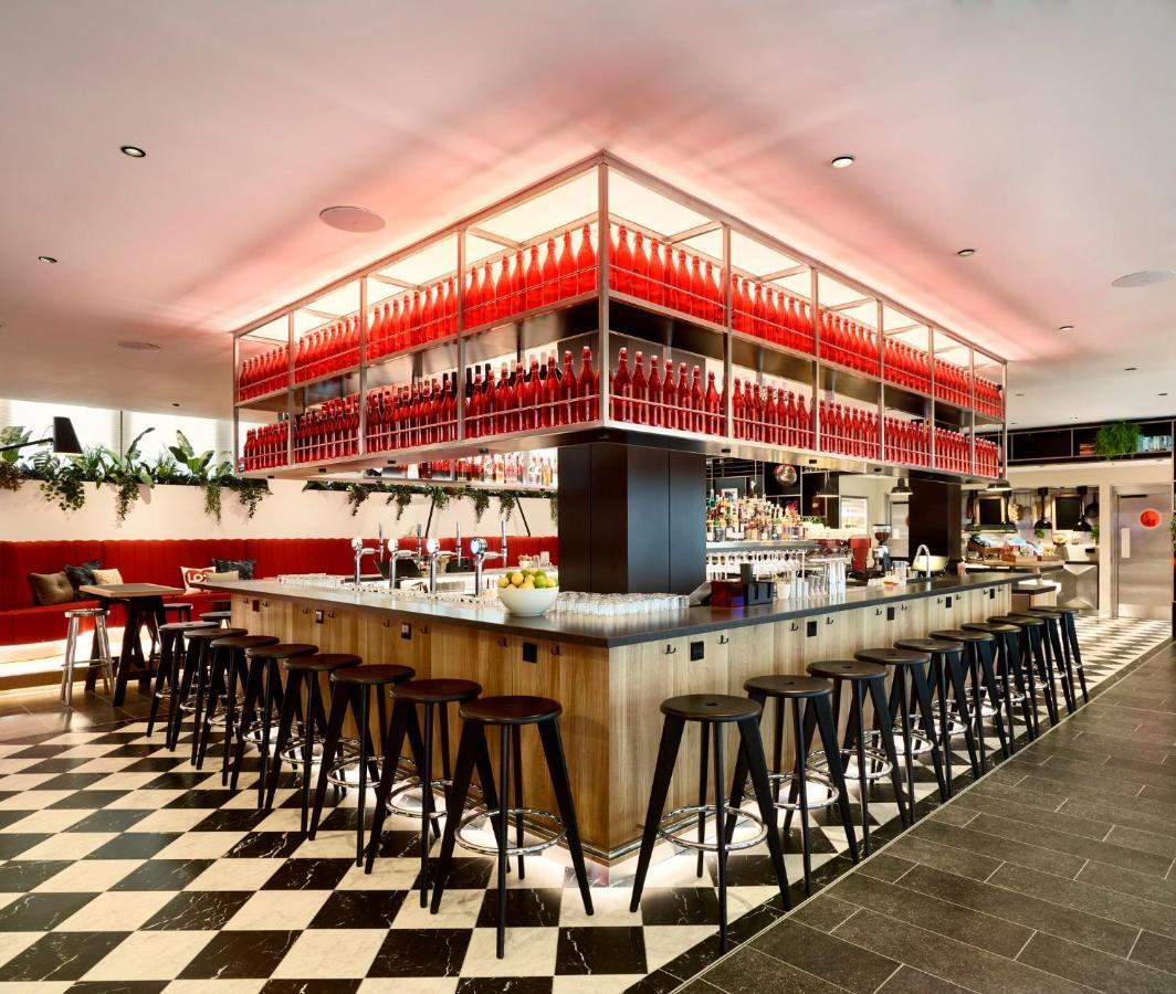 Citizenm London Victoria Station Hotel ภายนอก รูปภาพ