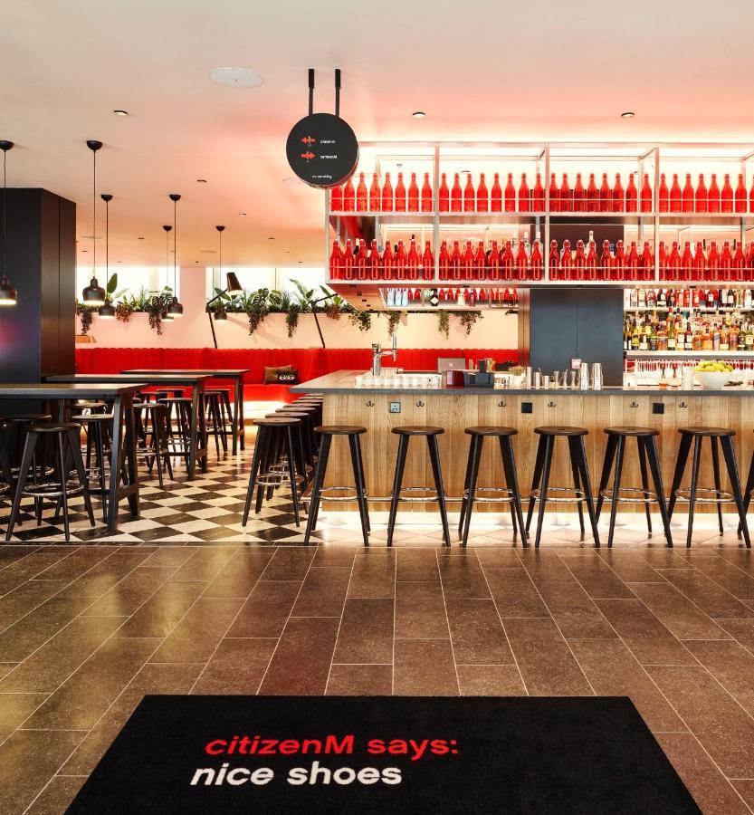 Citizenm London Victoria Station Hotel ภายนอก รูปภาพ